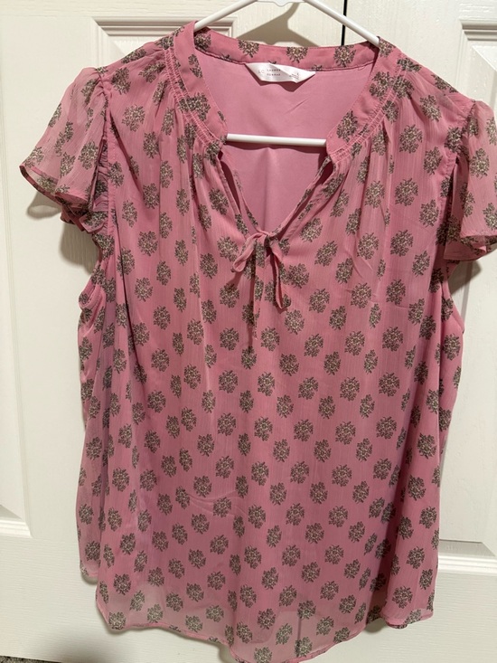 LC Lauren Conrad Tops - Lauren Conrad Women's Pink Floral Tie-Neck Blouse